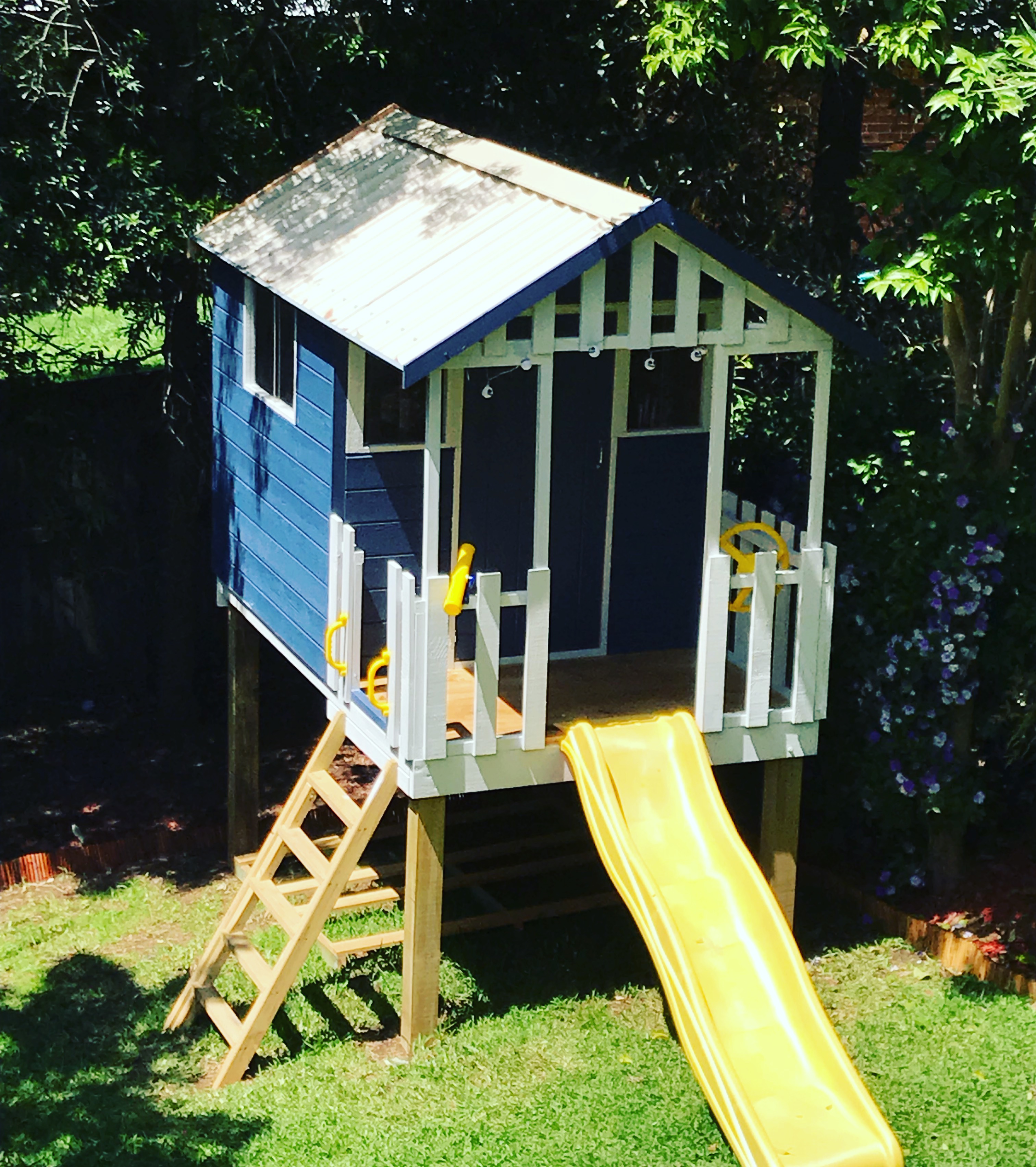 Stilla Cedar Hideout Tower Cubby