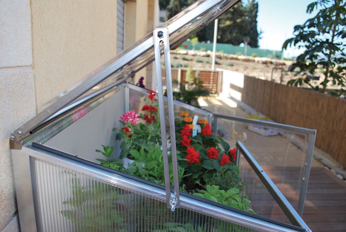 Grow-Station-6.jpg