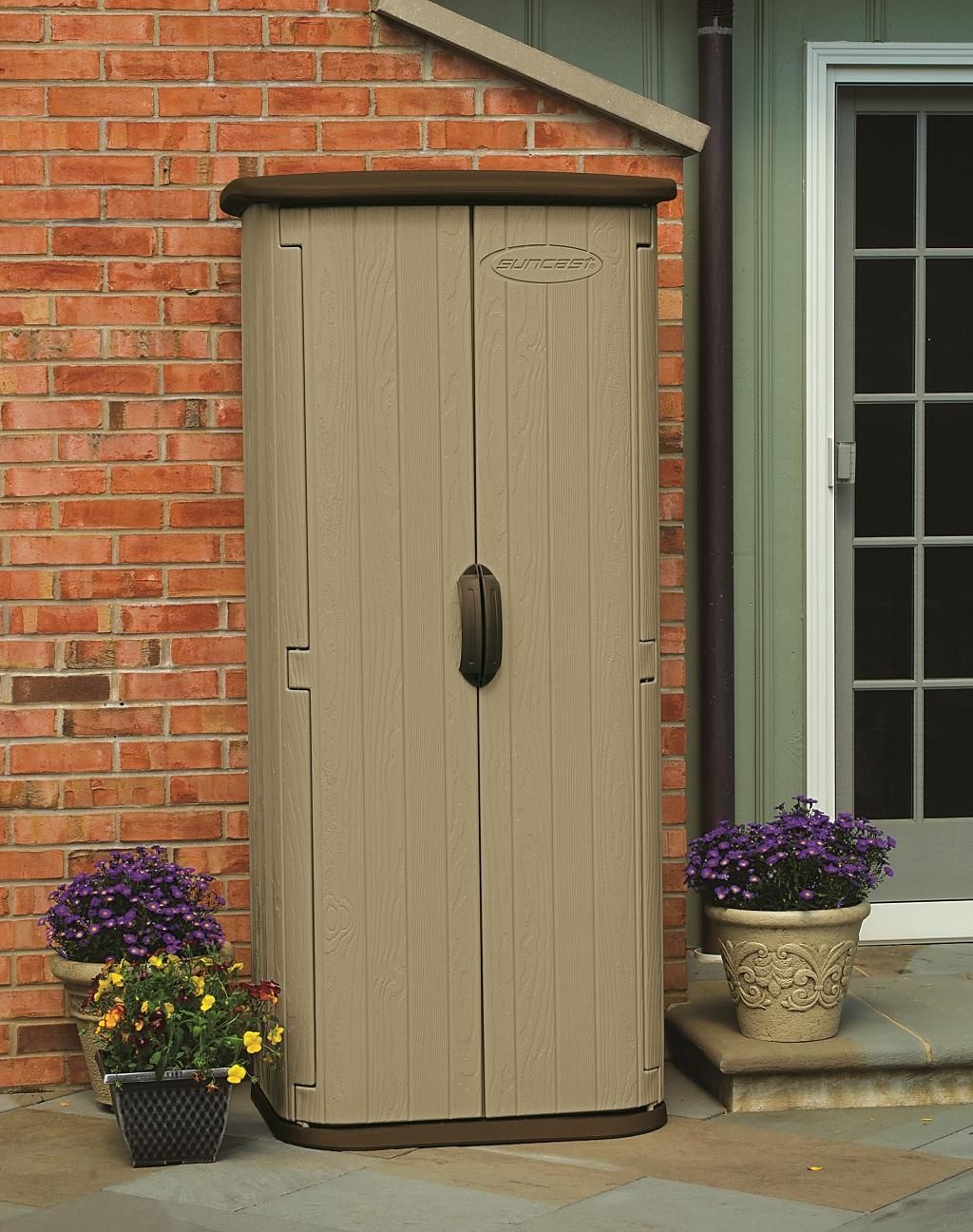 SUNCAST VERTICAL UTILITY SHED